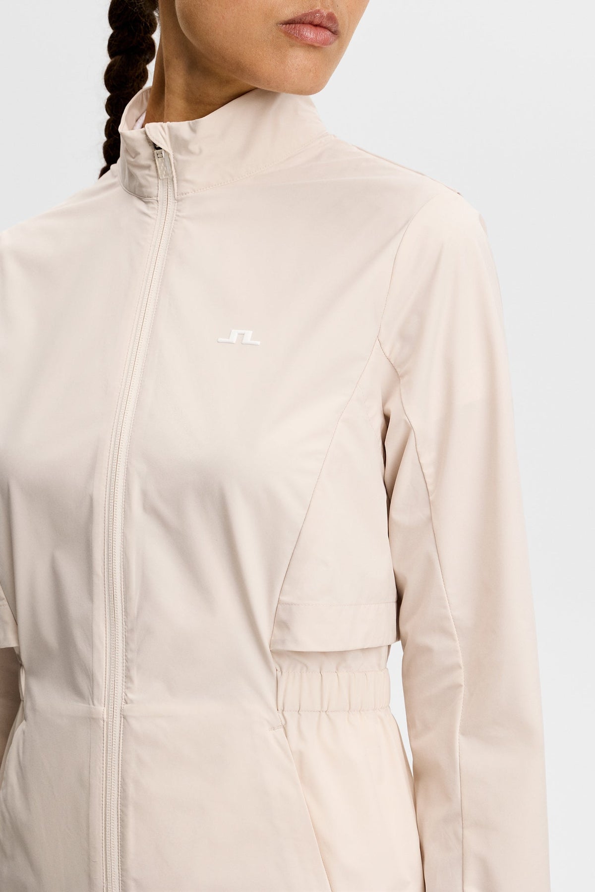 Ellie Motion Shell Jacket / Moonbeam