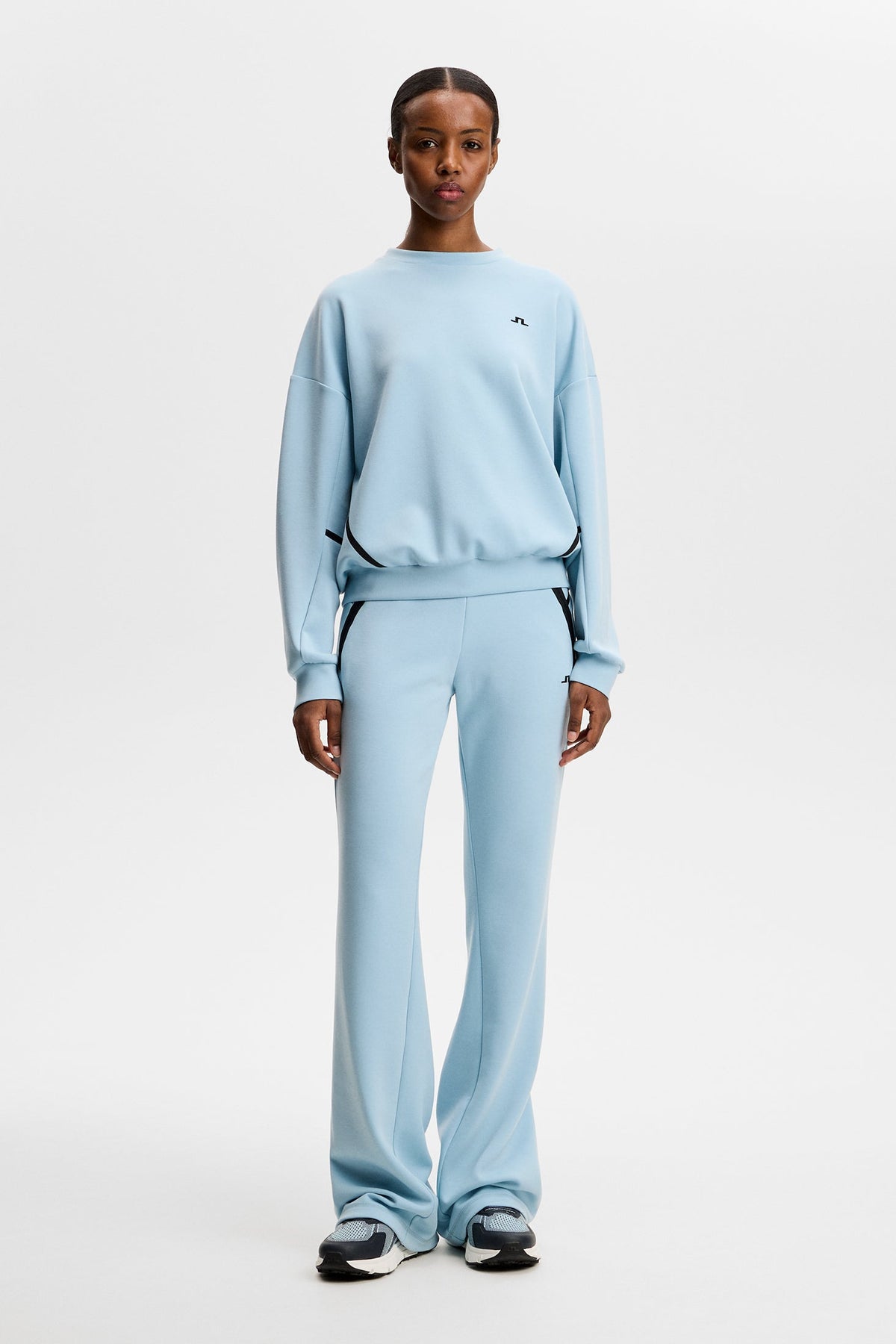 Aura Crew Neck / Forget-Me-Not