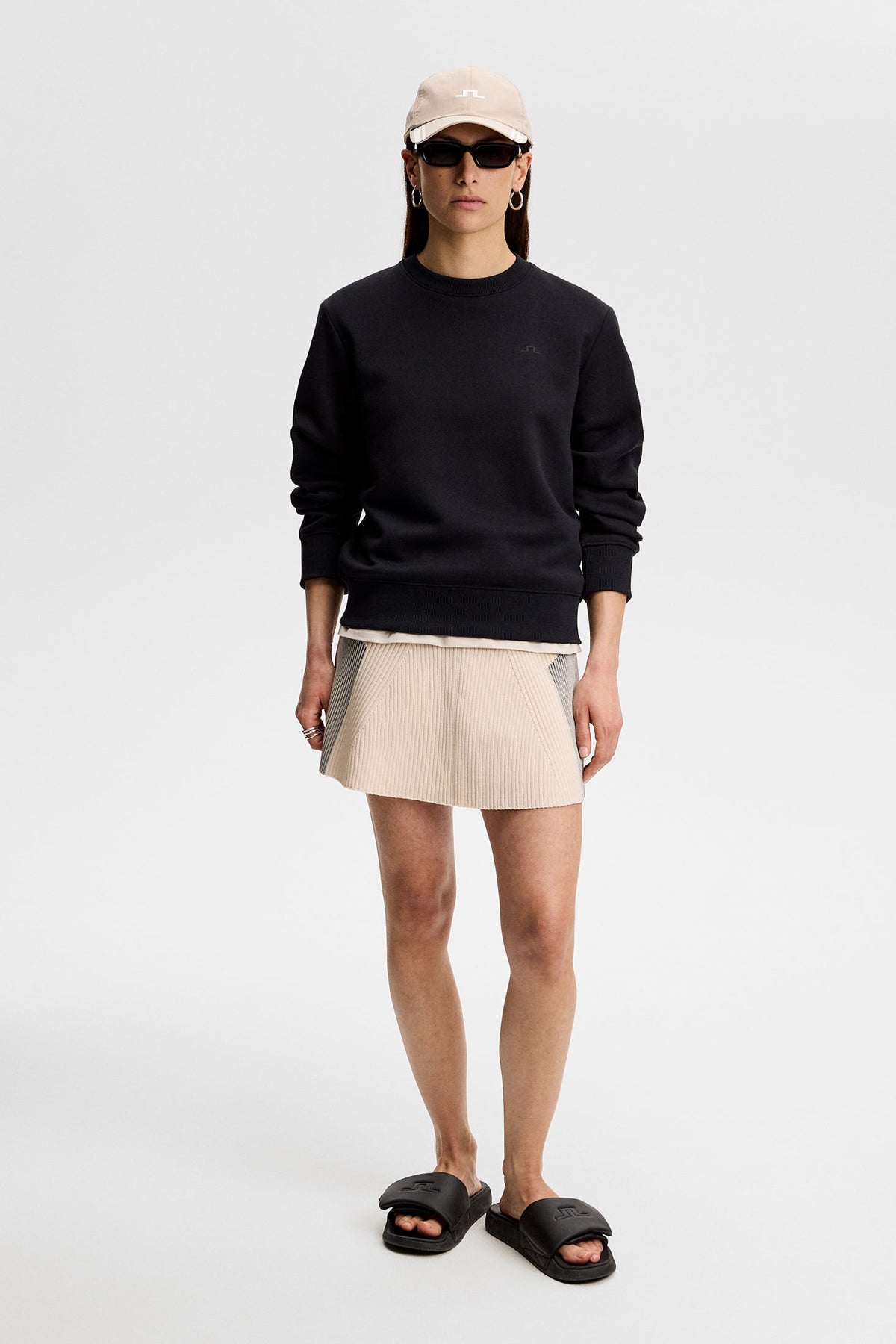 Nova Crew Neck / Black
